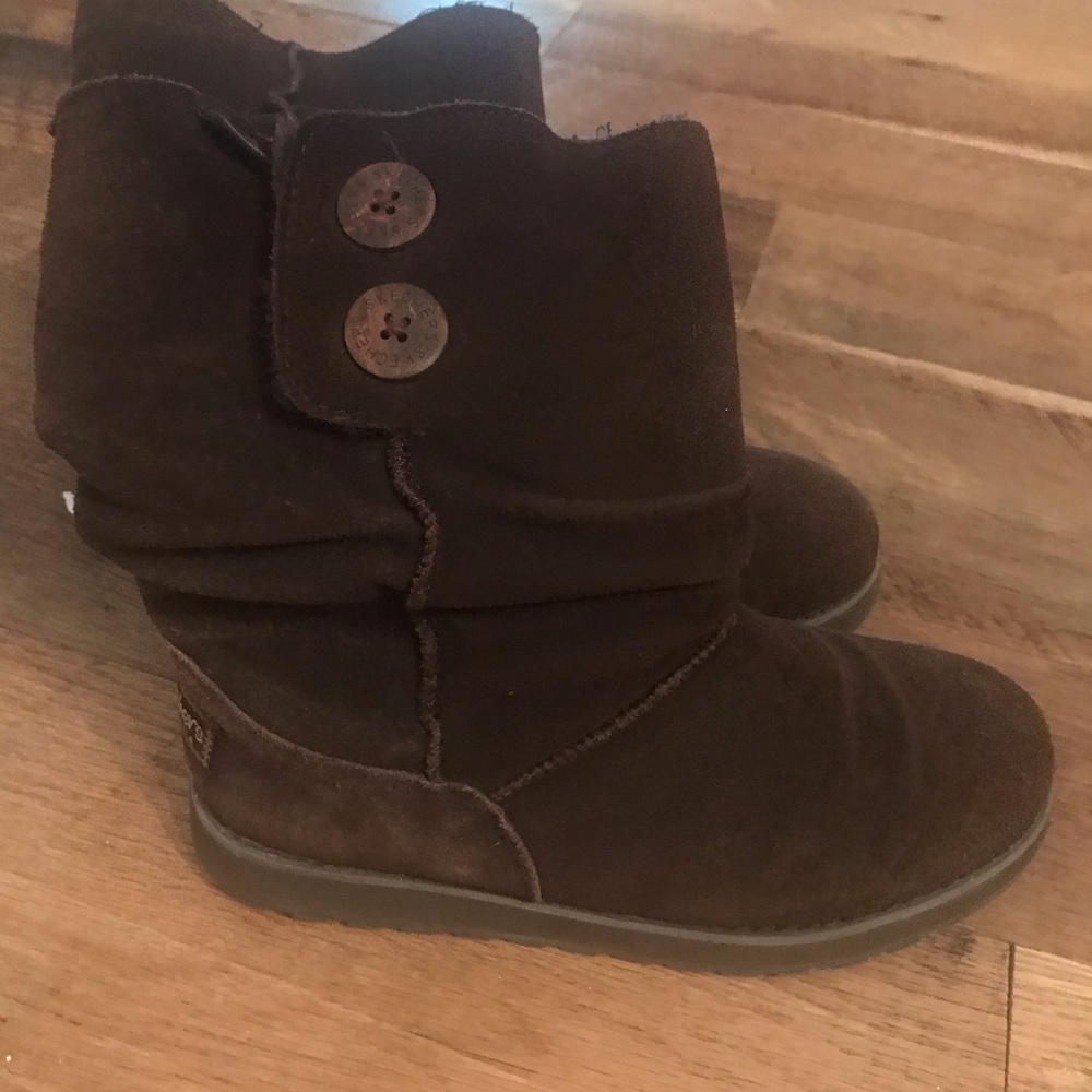 Skechers Pull on suede boots